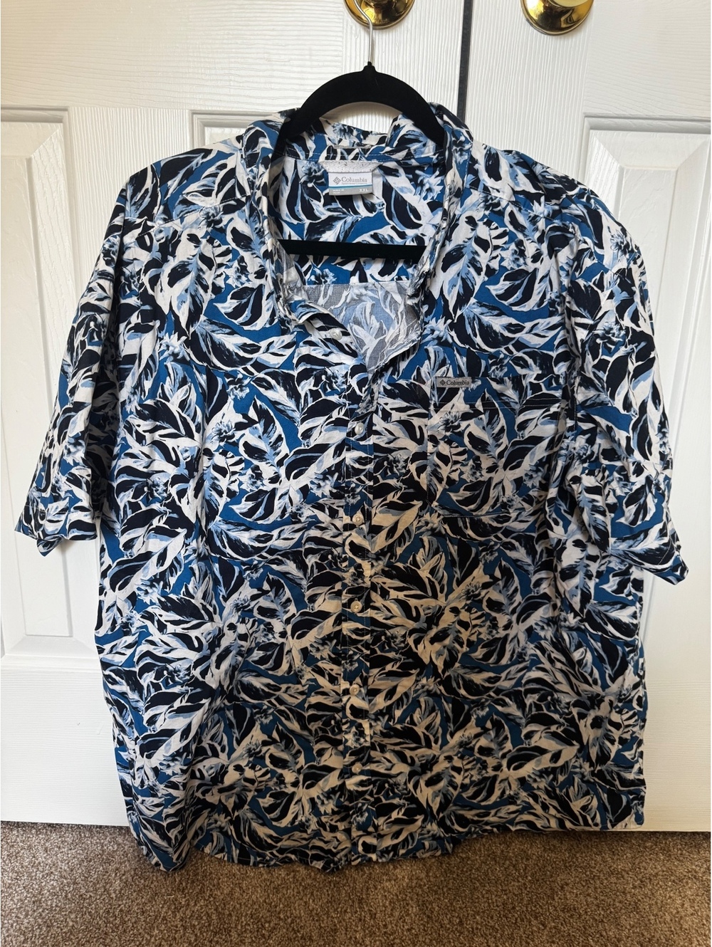 Columbia Men’s XXL Regular Fit Tropical Floral Short Sleeve Button Up Shirt Blue